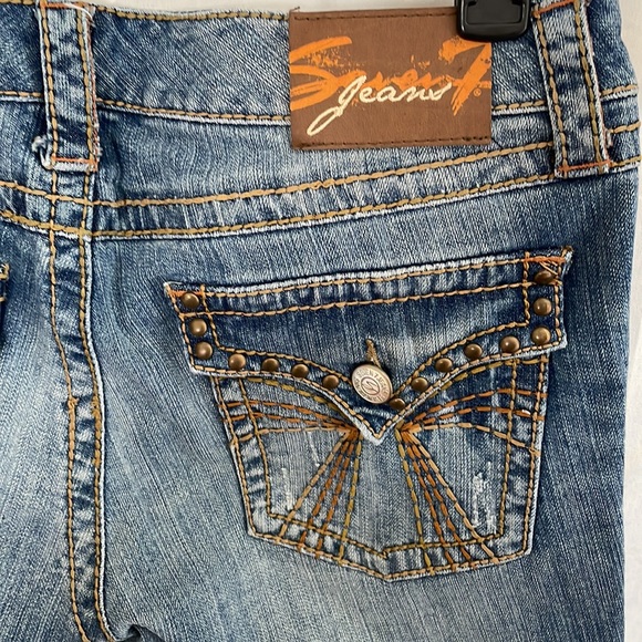 Seven Cropped Distressed Jeans, Size 14 - Picture 7 of 8